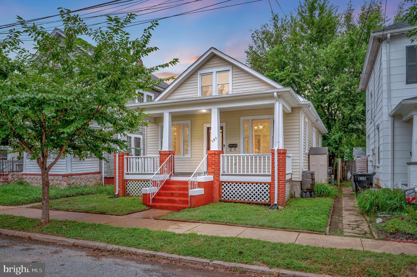 305 PITT ST, FREDERICKSBURG, Virginia 22401, 3 Bedrooms Bedrooms, ,2 BathroomsBathrooms,Residential,For sale,305 PITT ST,VAFB2008764 MLS # VAFB2008764
