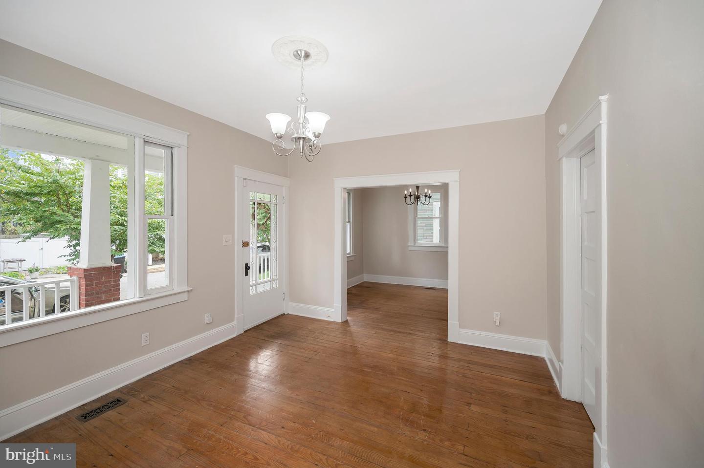 305 PITT ST, FREDERICKSBURG, Virginia 22401, 3 Bedrooms Bedrooms, ,2 BathroomsBathrooms,Residential,For sale,305 PITT ST,VAFB2008764 MLS # VAFB2008764