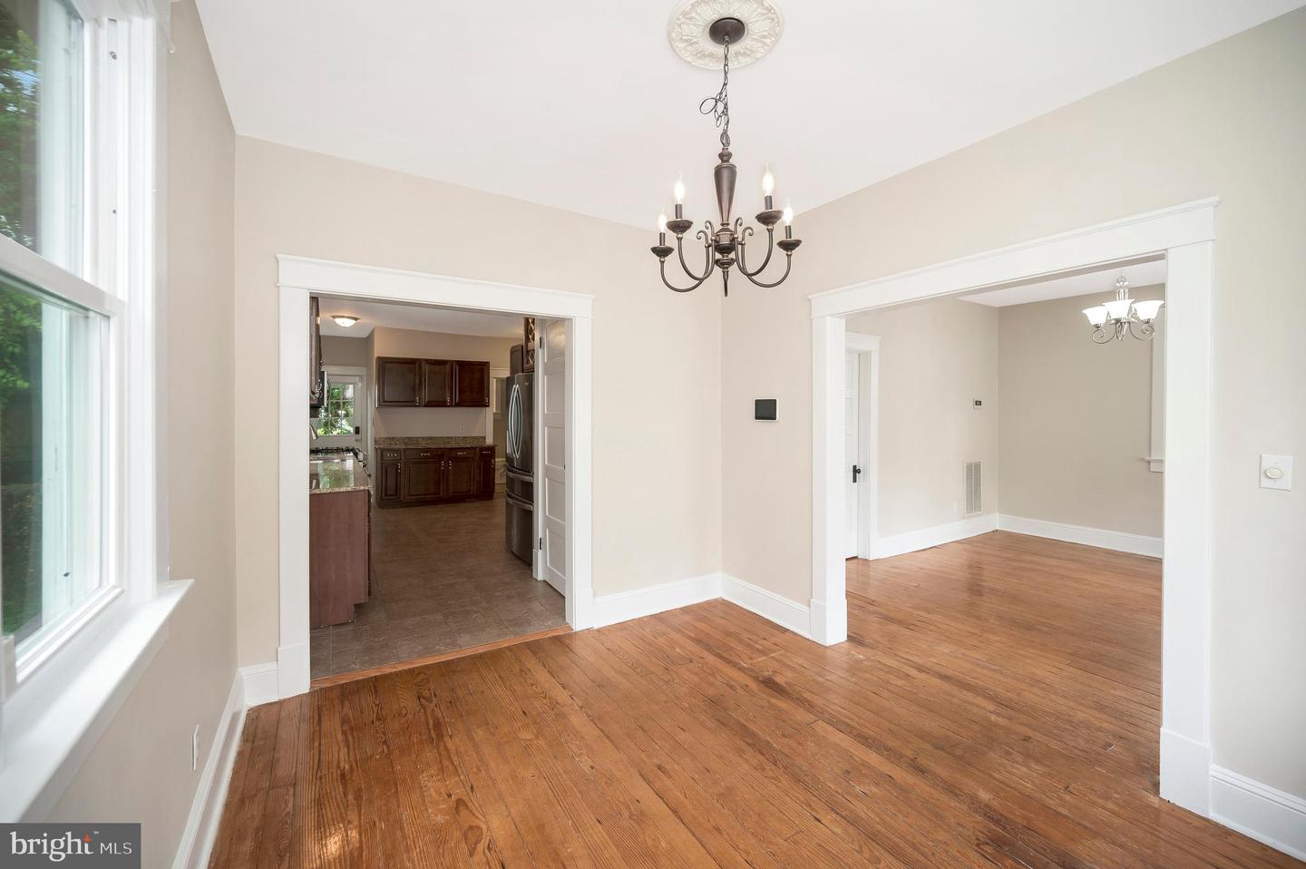 305 PITT ST, FREDERICKSBURG, Virginia 22401, 3 Bedrooms Bedrooms, ,2 BathroomsBathrooms,Residential,For sale,305 PITT ST,VAFB2008764 MLS # VAFB2008764