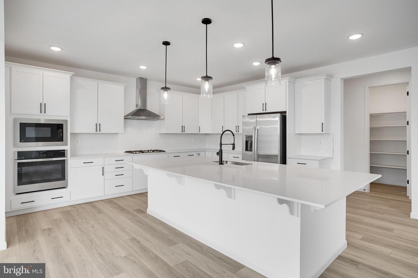 205 CAMWOOD CT, FREDERICKSBURG, Virginia 22405, 6 Bedrooms Bedrooms, ,4 BathroomsBathrooms,Residential,For sale,205 CAMWOOD CT,VAST2041794 MLS # VAST2041794