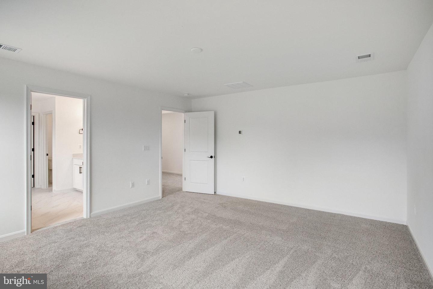 205 CAMWOOD CT, FREDERICKSBURG, Virginia 22405, 6 Bedrooms Bedrooms, ,4 BathroomsBathrooms,Residential,For sale,205 CAMWOOD CT,VAST2041794 MLS # VAST2041794