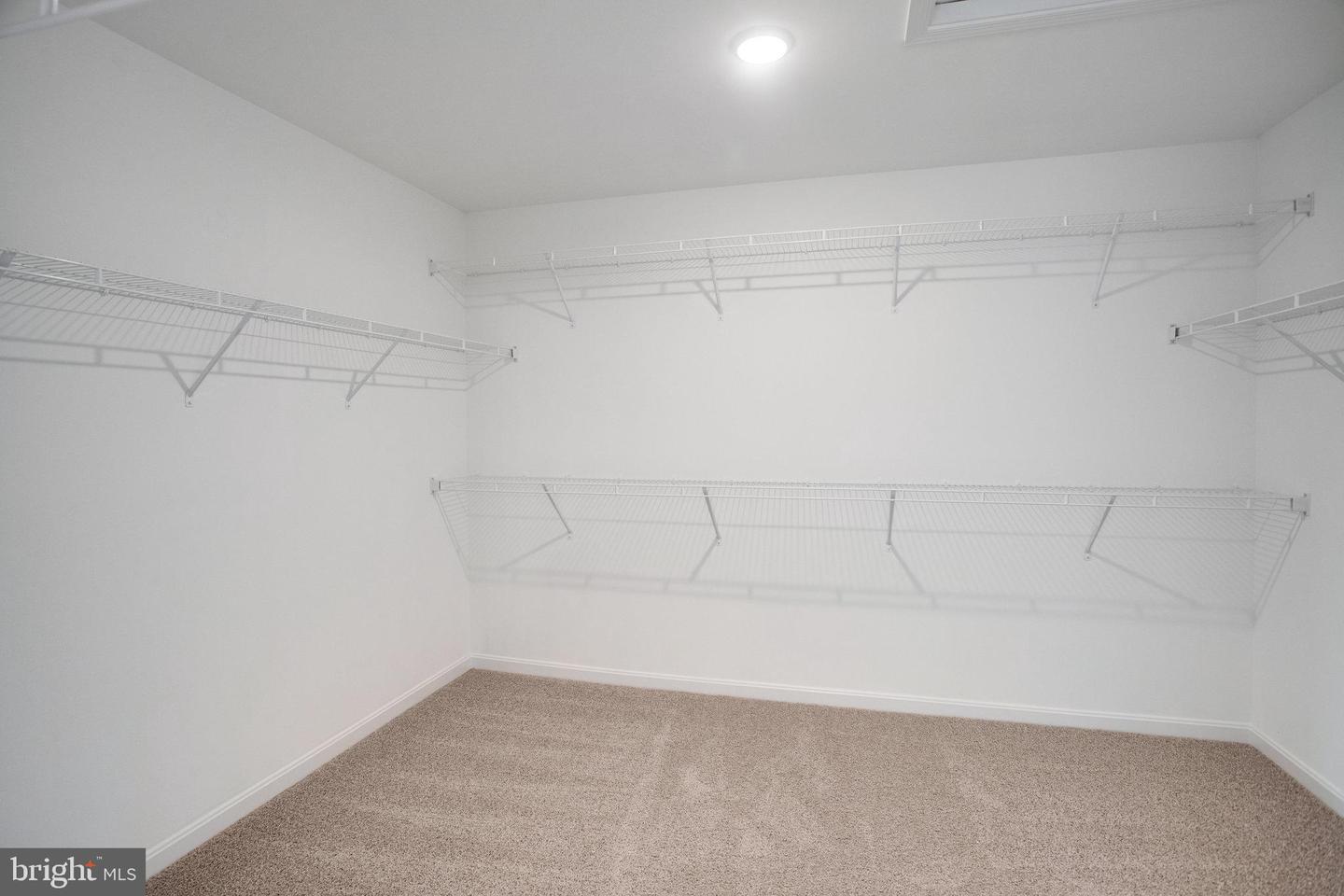 205 CAMWOOD CT, FREDERICKSBURG, Virginia 22405, 6 Bedrooms Bedrooms, ,4 BathroomsBathrooms,Residential,For sale,205 CAMWOOD CT,VAST2041794 MLS # VAST2041794