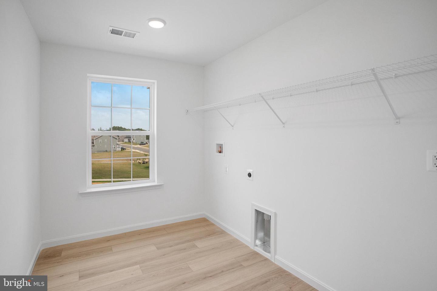 205 CAMWOOD CT, FREDERICKSBURG, Virginia 22405, 6 Bedrooms Bedrooms, ,4 BathroomsBathrooms,Residential,For sale,205 CAMWOOD CT,VAST2041794 MLS # VAST2041794