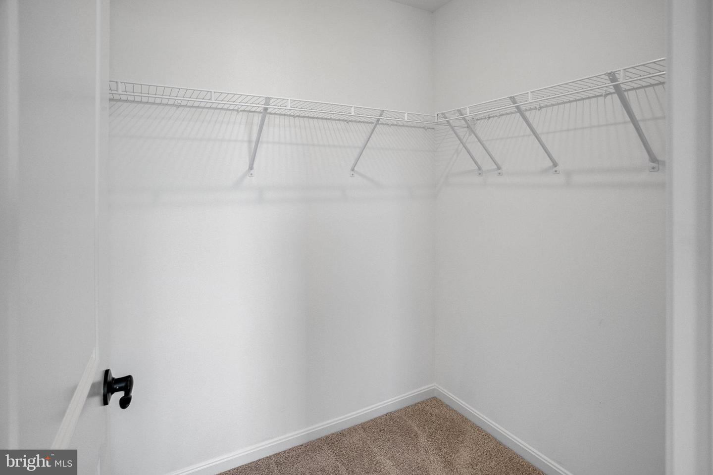 205 CAMWOOD CT, FREDERICKSBURG, Virginia 22405, 6 Bedrooms Bedrooms, ,4 BathroomsBathrooms,Residential,For sale,205 CAMWOOD CT,VAST2041794 MLS # VAST2041794