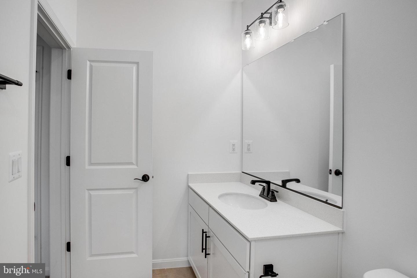 205 CAMWOOD CT, FREDERICKSBURG, Virginia 22405, 6 Bedrooms Bedrooms, ,4 BathroomsBathrooms,Residential,For sale,205 CAMWOOD CT,VAST2041794 MLS # VAST2041794