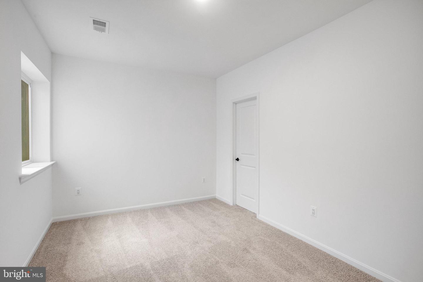 205 CAMWOOD CT, FREDERICKSBURG, Virginia 22405, 6 Bedrooms Bedrooms, ,4 BathroomsBathrooms,Residential,For sale,205 CAMWOOD CT,VAST2041794 MLS # VAST2041794