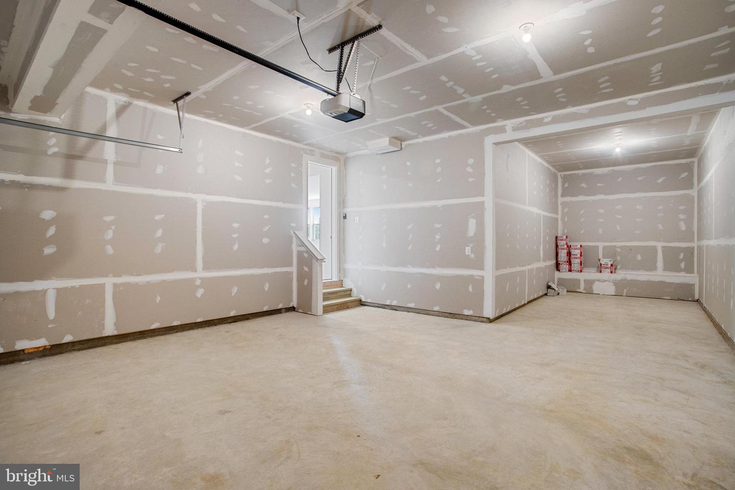 205 CAMWOOD CT, FREDERICKSBURG, Virginia 22405, 6 Bedrooms Bedrooms, ,4 BathroomsBathrooms,Residential,For sale,205 CAMWOOD CT,VAST2041794 MLS # VAST2041794