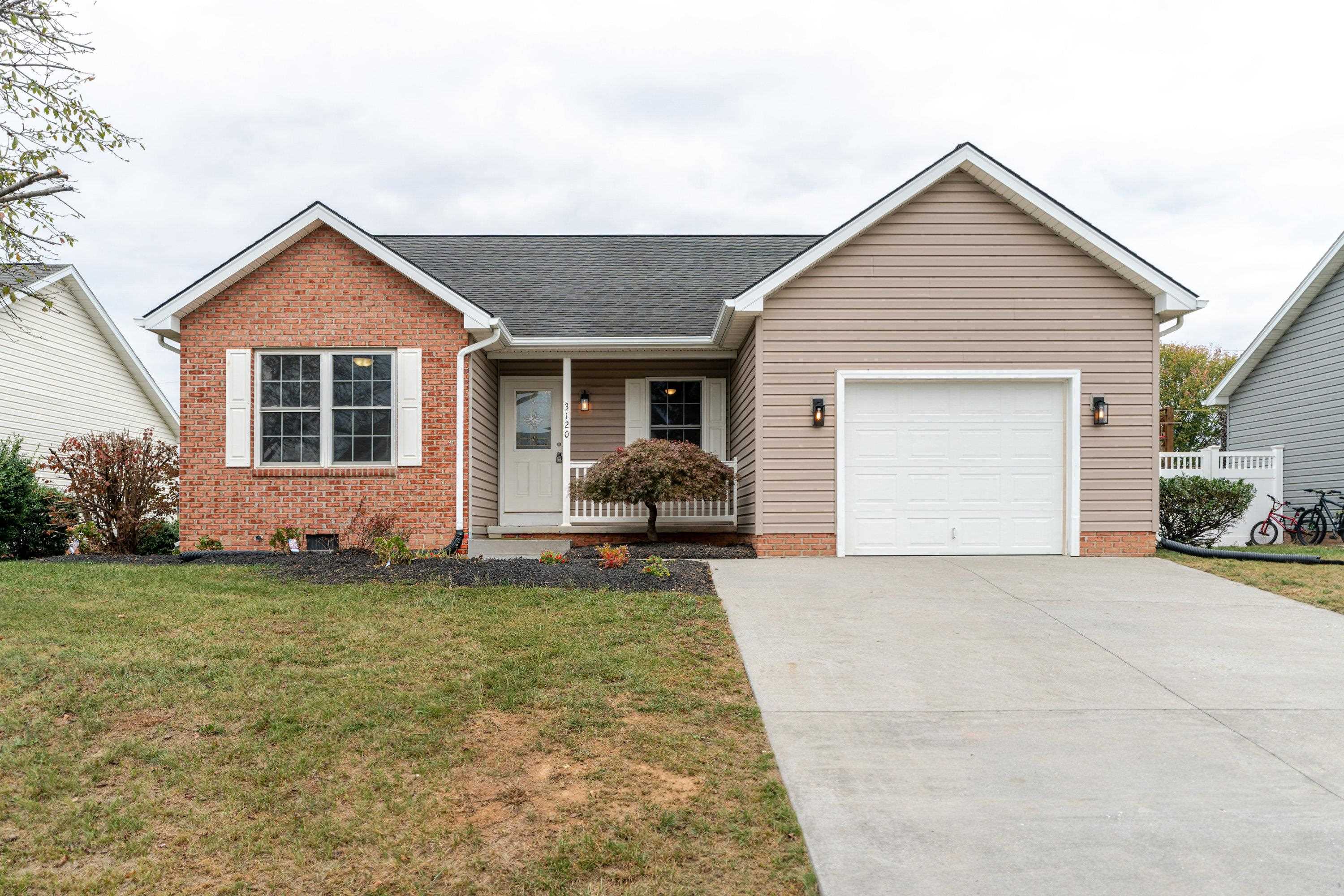 3120 PRIDE CIR, BROADWAY, Virginia 22815, 3 Bedrooms Bedrooms, ,2 BathroomsBathrooms,Residential,3120 PRIDE CIR,670024 MLS # 670024