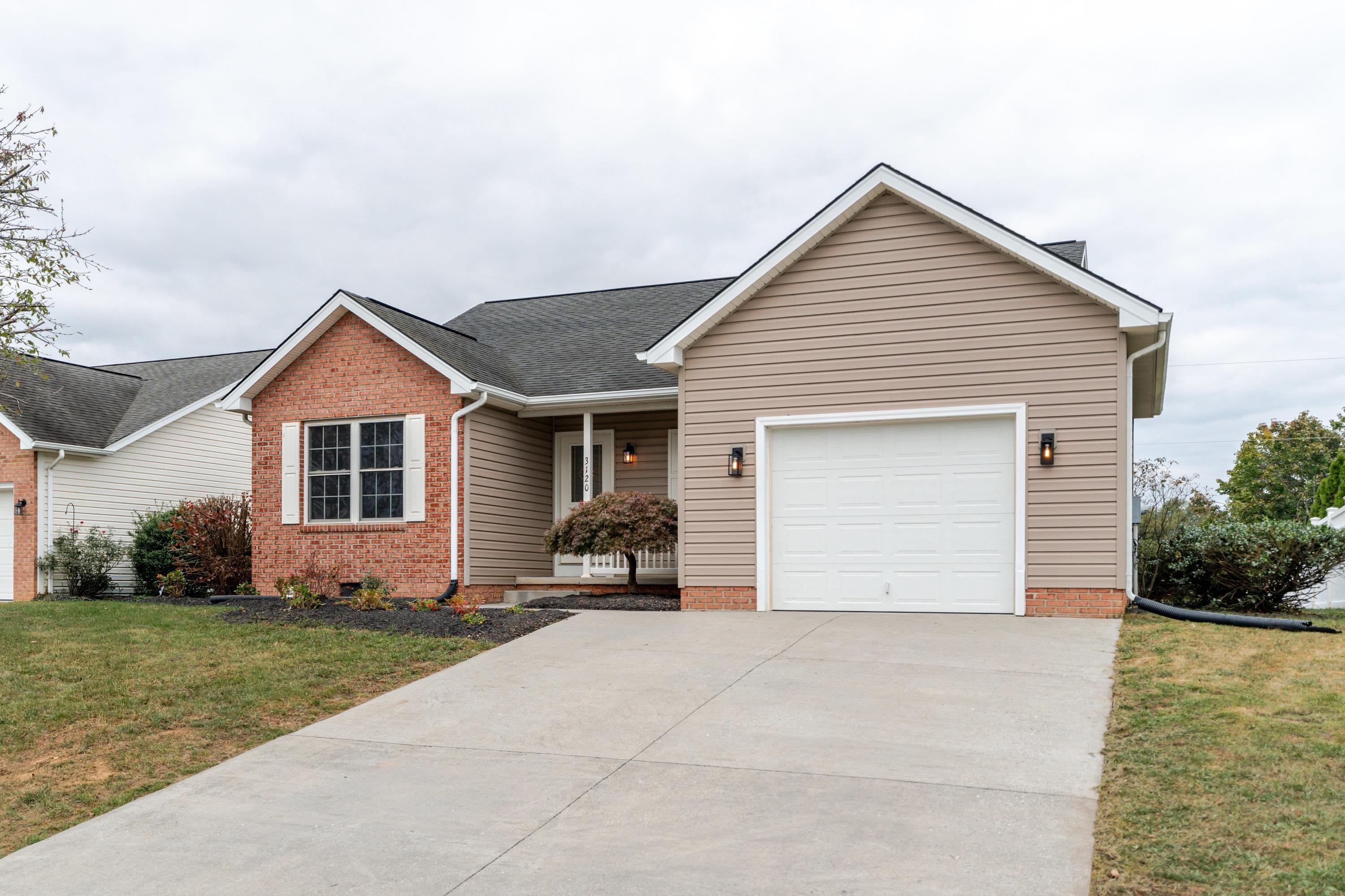 3120 PRIDE CIR, BROADWAY, Virginia 22815, 3 Bedrooms Bedrooms, ,2 BathroomsBathrooms,Residential,3120 PRIDE CIR,670024 MLS # 670024