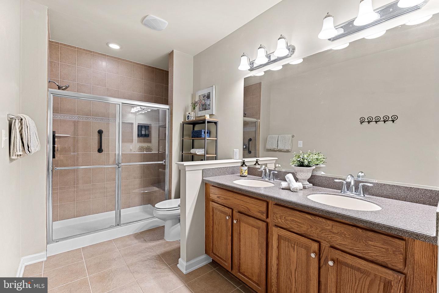 44397 ADARE MANOR SQ, ASHBURN, Virginia 20147, 3 Bedrooms Bedrooms, ,2 BathroomsBathrooms,Residential,For sale,44397 ADARE MANOR SQ,VALO2106718 MLS # VALO2106718