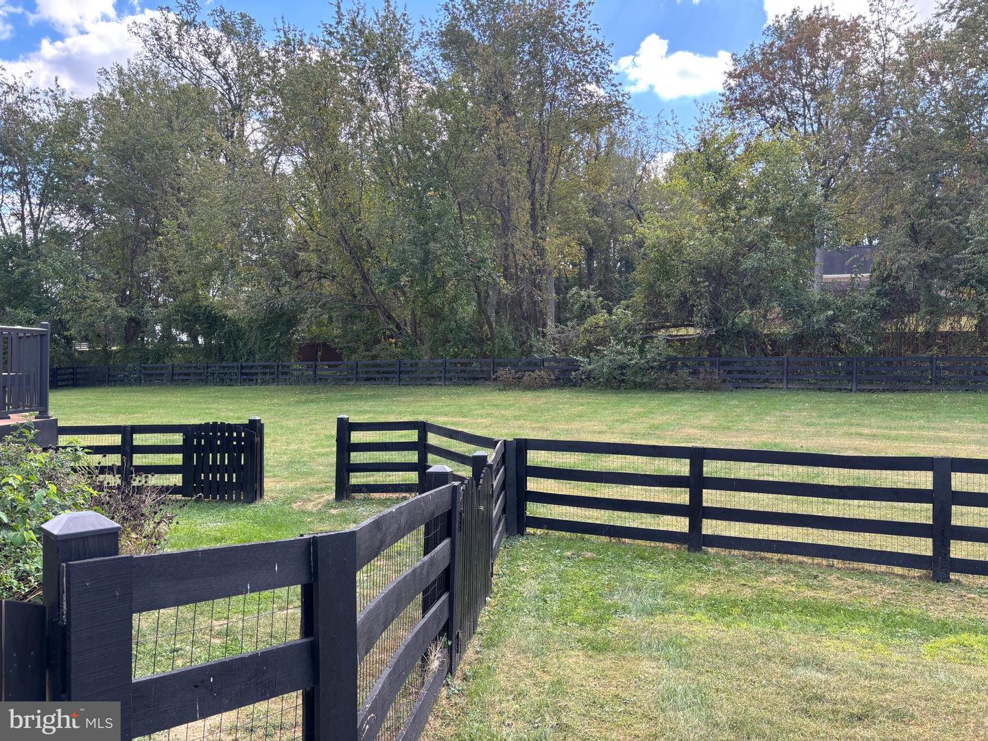 WARRENTON, Virginia 20187, 4 Bedrooms Bedrooms, ,4 BathroomsBathrooms,Residential,For sale,VAFQ2018362 MLS # VAFQ2018362