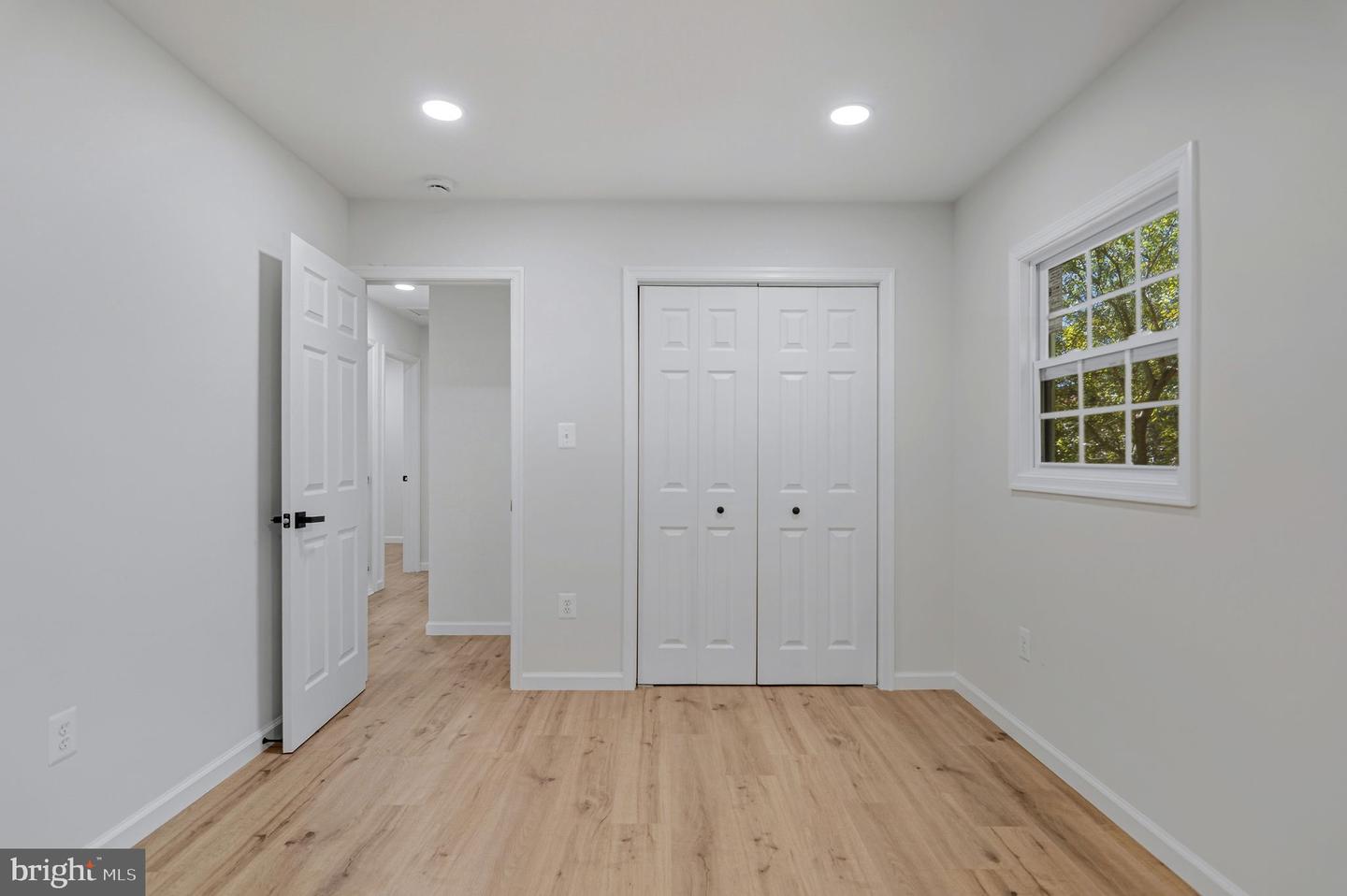 14212 FALLBROOK LN, WOODBRIDGE, Virginia 22193, 4 Bedrooms Bedrooms, ,3 BathroomsBathrooms,Residential,For sale,14212 FALLBROOK LN,VAPW2105730 MLS # VAPW2105730