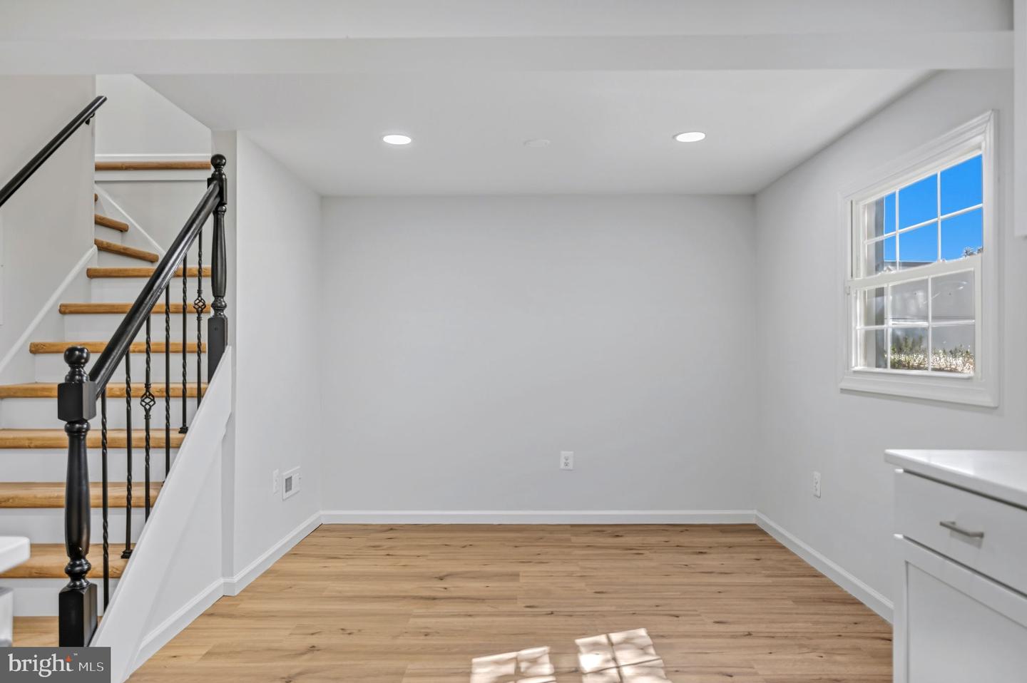 14212 FALLBROOK LN, WOODBRIDGE, Virginia 22193, 4 Bedrooms Bedrooms, ,3 BathroomsBathrooms,Residential,For sale,14212 FALLBROOK LN,VAPW2105730 MLS # VAPW2105730