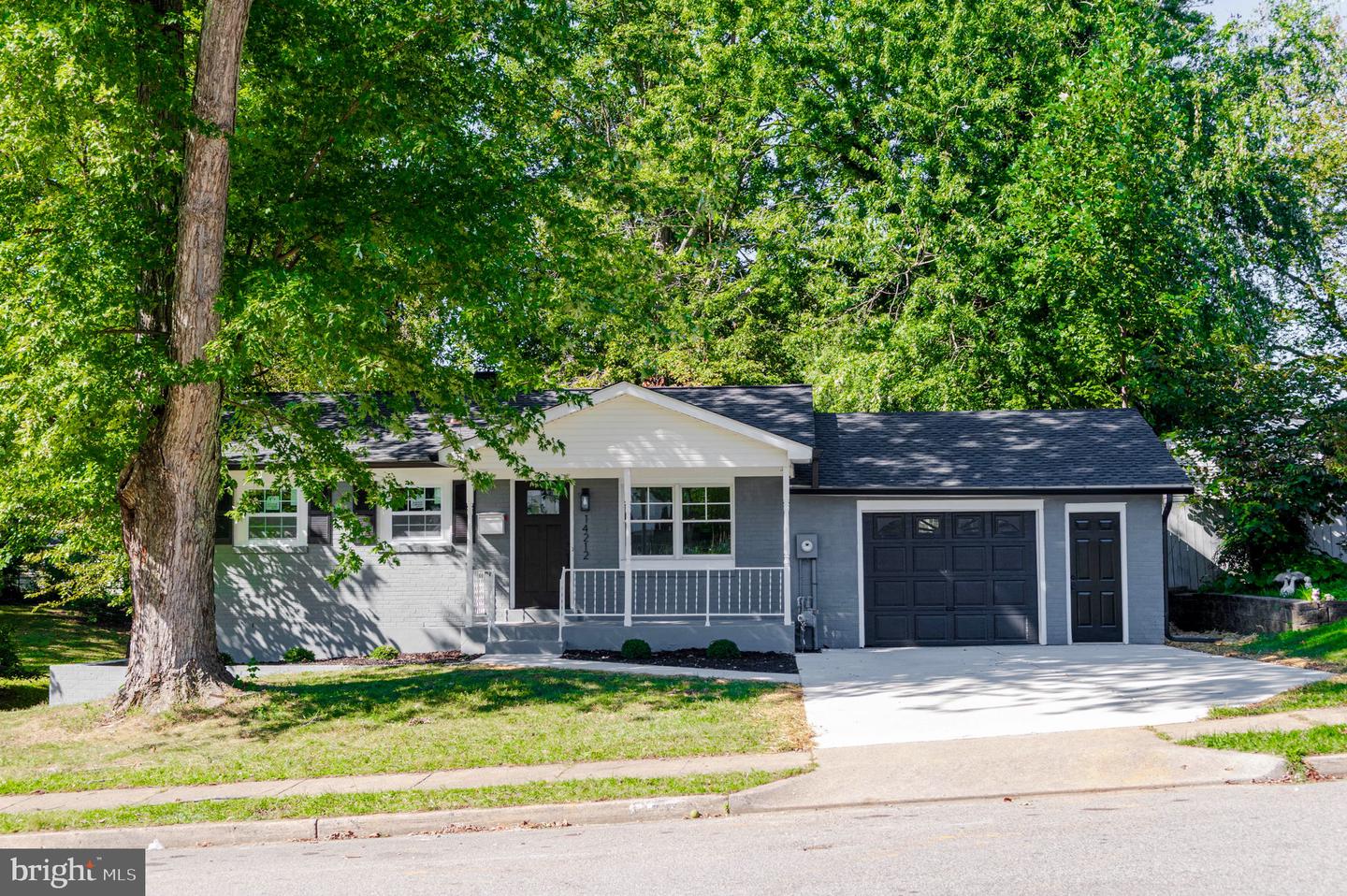14212 FALLBROOK LN, WOODBRIDGE, Virginia 22193, 4 Bedrooms Bedrooms, ,3 BathroomsBathrooms,Residential,For sale,14212 FALLBROOK LN,VAPW2105730 MLS # VAPW2105730