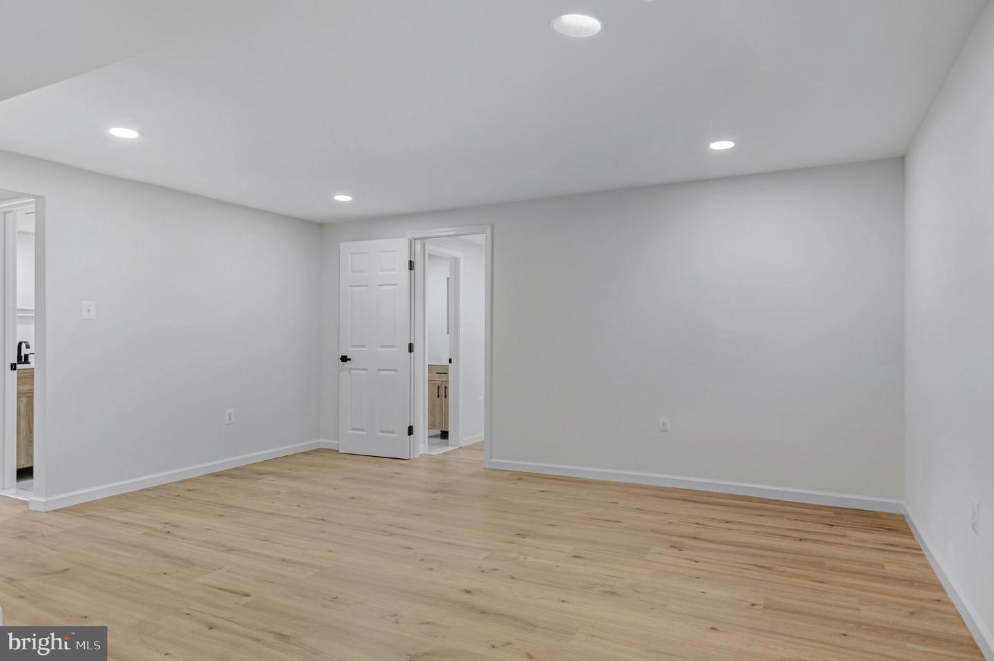 14212 FALLBROOK LN, WOODBRIDGE, Virginia 22193, 4 Bedrooms Bedrooms, ,3 BathroomsBathrooms,Residential,For sale,14212 FALLBROOK LN,VAPW2105730 MLS # VAPW2105730
