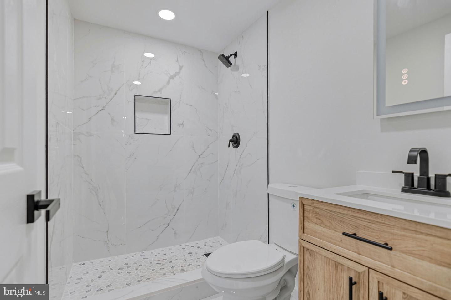 14212 FALLBROOK LN, WOODBRIDGE, Virginia 22193, 4 Bedrooms Bedrooms, ,3 BathroomsBathrooms,Residential,For sale,14212 FALLBROOK LN,VAPW2105730 MLS # VAPW2105730