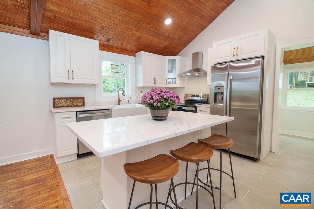 911 BOLLING AVE, CHARLOTTESVILLE, Virginia 22902, 2 Bedrooms Bedrooms, ,1 BathroomBathrooms,Residential,For sale,911 BOLLING AVE,669922 MLS # 669922