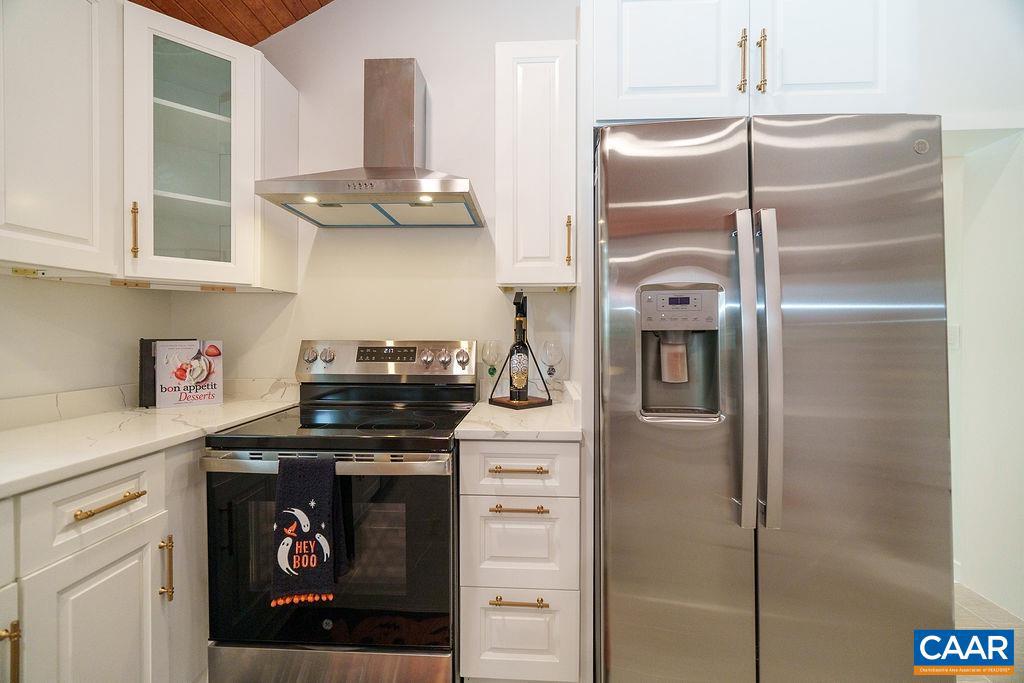 911 BOLLING AVE, CHARLOTTESVILLE, Virginia 22902, 2 Bedrooms Bedrooms, ,1 BathroomBathrooms,Residential,For sale,911 BOLLING AVE,669922 MLS # 669922