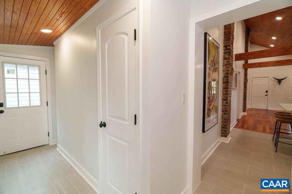 911 BOLLING AVE, CHARLOTTESVILLE, Virginia 22902, 2 Bedrooms Bedrooms, ,1 BathroomBathrooms,Residential,For sale,911 BOLLING AVE,669922 MLS # 669922