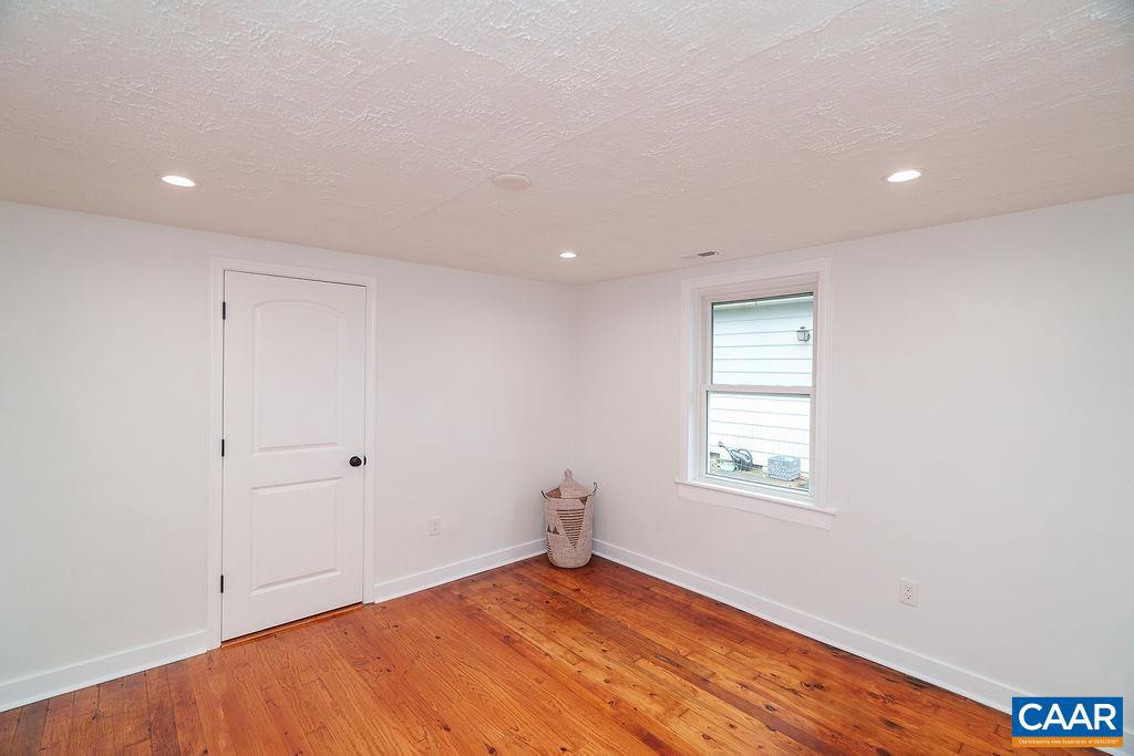 911 BOLLING AVE, CHARLOTTESVILLE, Virginia 22902, 2 Bedrooms Bedrooms, ,1 BathroomBathrooms,Residential,For sale,911 BOLLING AVE,669922 MLS # 669922