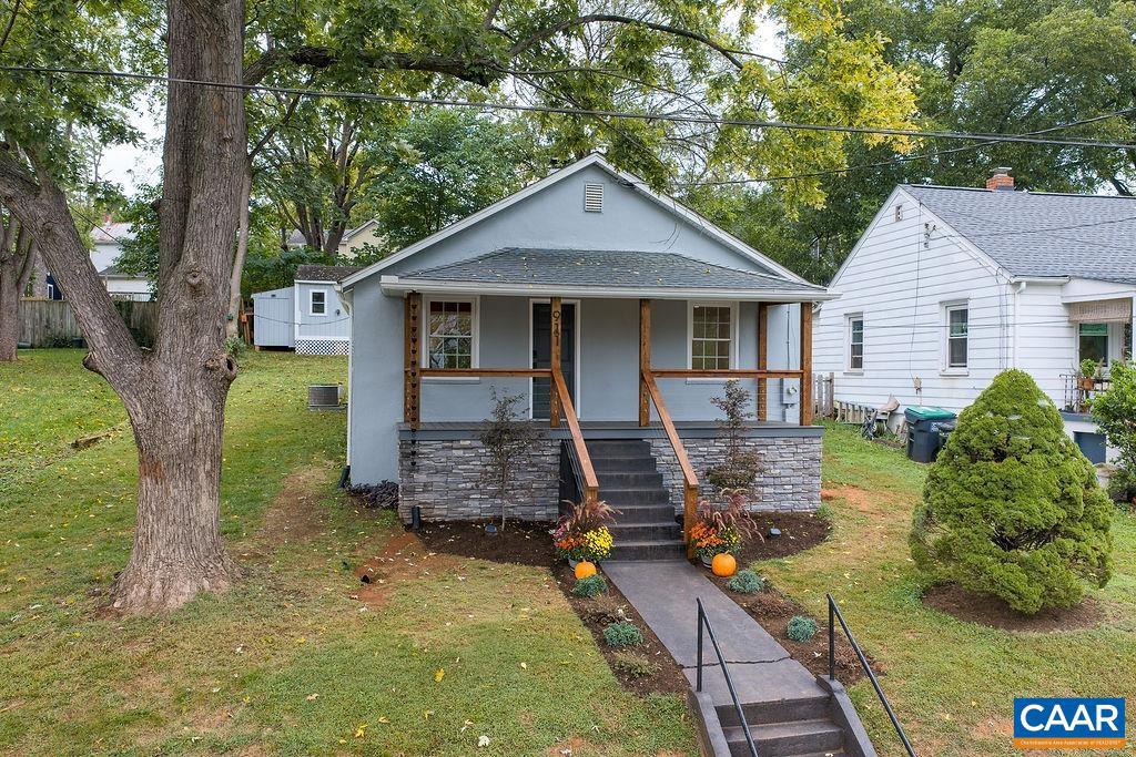 911 BOLLING AVE, CHARLOTTESVILLE, Virginia 22902, 2 Bedrooms Bedrooms, ,1 BathroomBathrooms,Residential,For sale,911 BOLLING AVE,669922 MLS # 669922