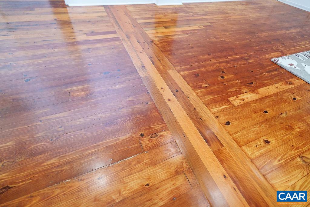 911 BOLLING AVE, CHARLOTTESVILLE, Virginia 22902, 2 Bedrooms Bedrooms, ,1 BathroomBathrooms,Residential,For sale,911 BOLLING AVE,669922 MLS # 669922