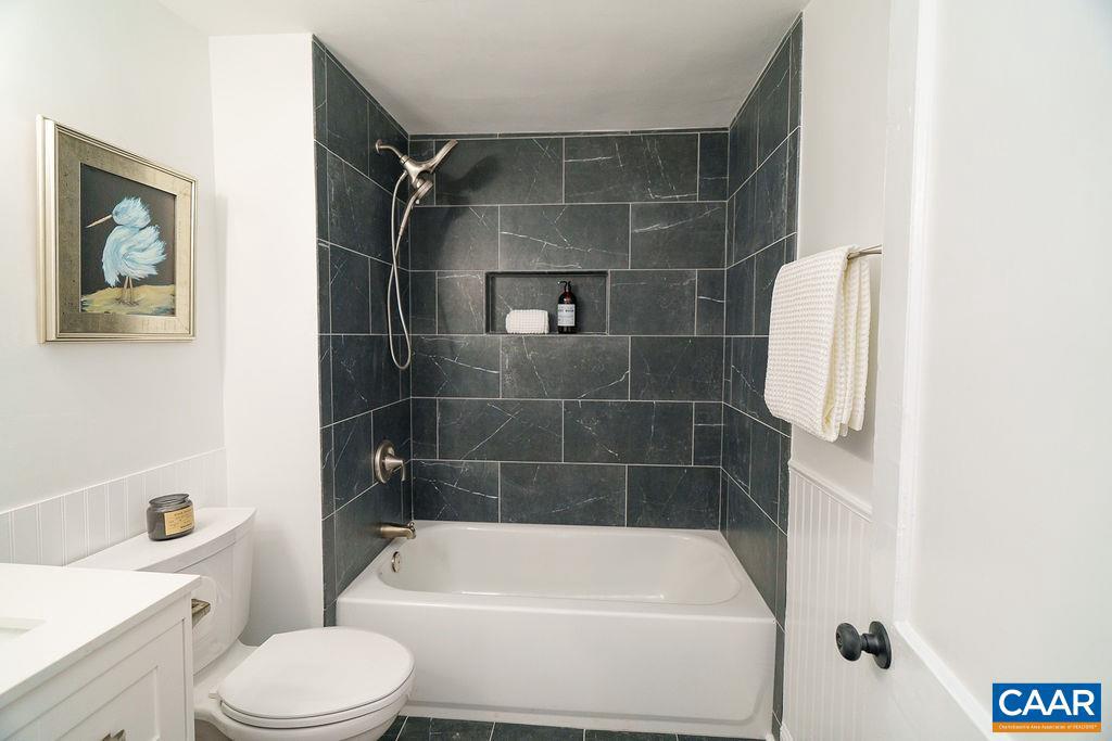 911 BOLLING AVE, CHARLOTTESVILLE, Virginia 22902, 2 Bedrooms Bedrooms, ,1 BathroomBathrooms,Residential,For sale,911 BOLLING AVE,669922 MLS # 669922