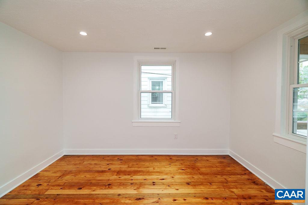 911 BOLLING AVE, CHARLOTTESVILLE, Virginia 22902, 2 Bedrooms Bedrooms, ,1 BathroomBathrooms,Residential,For sale,911 BOLLING AVE,669922 MLS # 669922