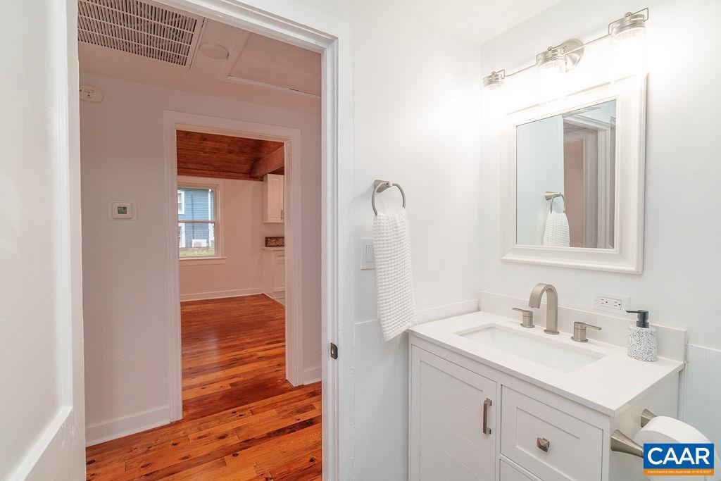 911 BOLLING AVE, CHARLOTTESVILLE, Virginia 22902, 2 Bedrooms Bedrooms, ,1 BathroomBathrooms,Residential,For sale,911 BOLLING AVE,669922 MLS # 669922