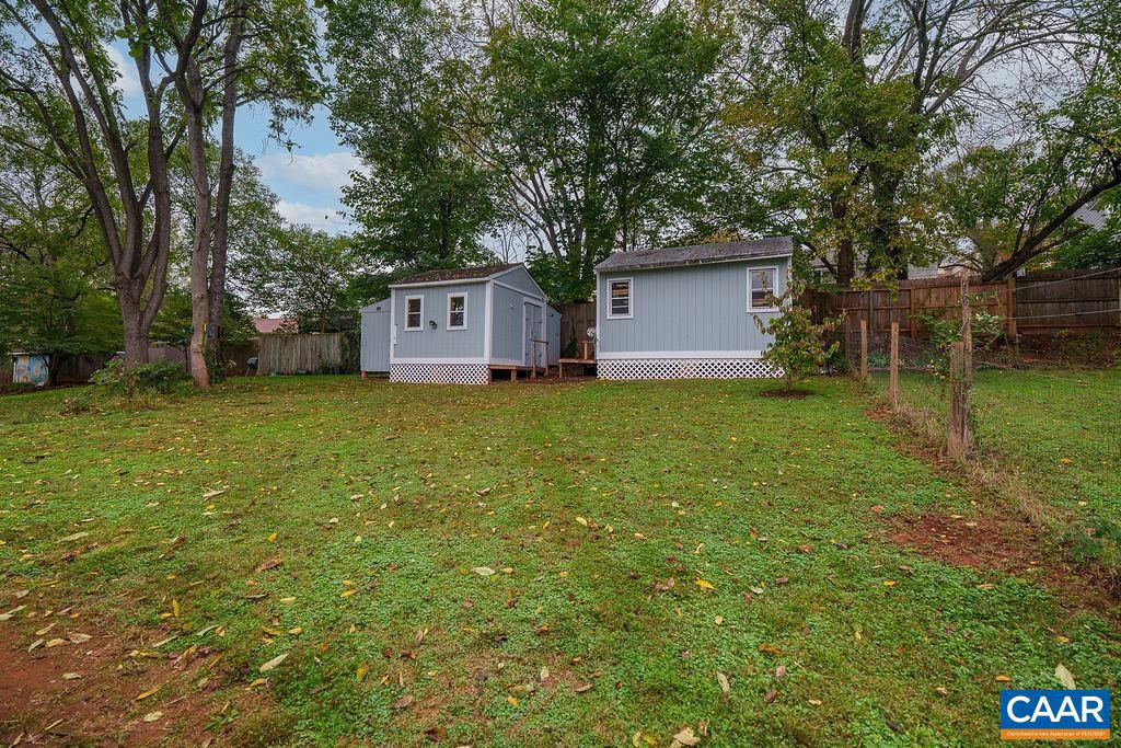 911 BOLLING AVE, CHARLOTTESVILLE, Virginia 22902, 2 Bedrooms Bedrooms, ,1 BathroomBathrooms,Residential,For sale,911 BOLLING AVE,669922 MLS # 669922