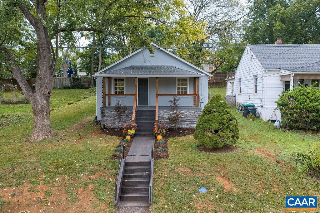 911 BOLLING AVE, CHARLOTTESVILLE, Virginia 22902, 2 Bedrooms Bedrooms, ,1 BathroomBathrooms,Residential,For sale,911 BOLLING AVE,669922 MLS # 669922