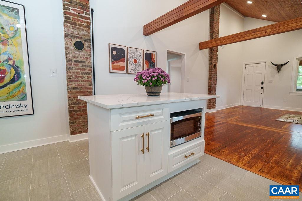 911 BOLLING AVE, CHARLOTTESVILLE, Virginia 22902, 2 Bedrooms Bedrooms, ,1 BathroomBathrooms,Residential,For sale,911 BOLLING AVE,669922 MLS # 669922