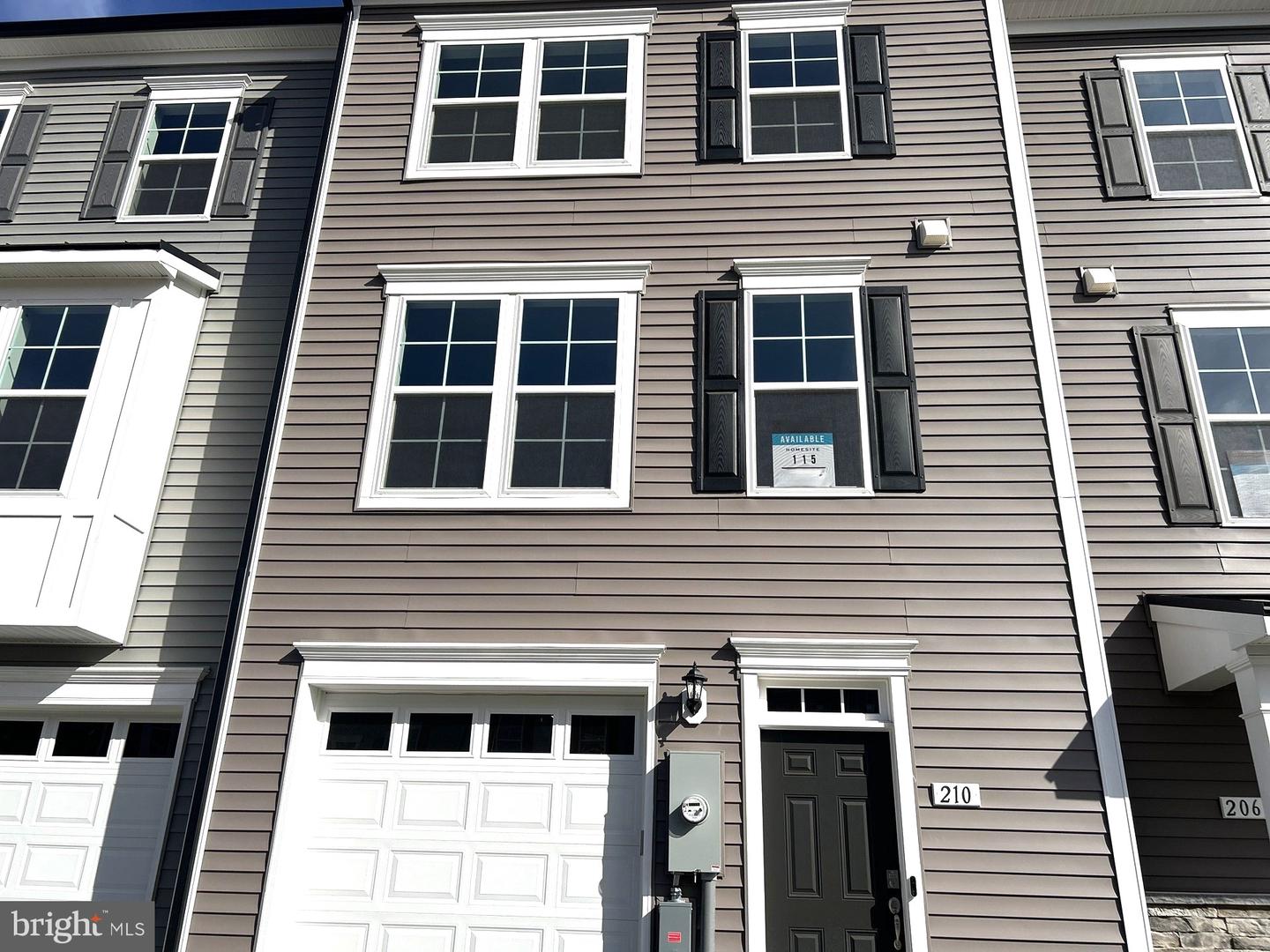 210 MONTEITH DR, WINCHESTER, Virginia 22601, 3 Bedrooms Bedrooms, ,3 BathroomsBathrooms,Residential,For sale,210 MONTEITH DR,VAWI2009246 MLS # VAWI2009246