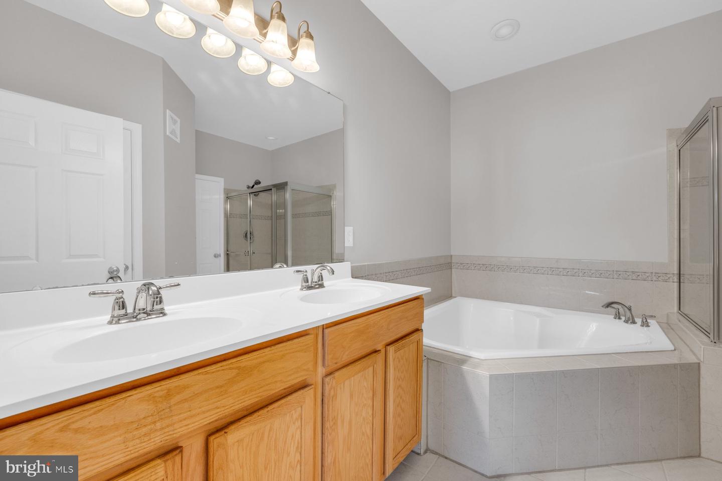 2595 EASTBOURNE DR, WOODBRIDGE, Virginia 22191, 3 Bedrooms Bedrooms, ,2 BathroomsBathrooms,Residential,For sale,2595 EASTBOURNE DR,VAPW2105996 MLS # VAPW2105996