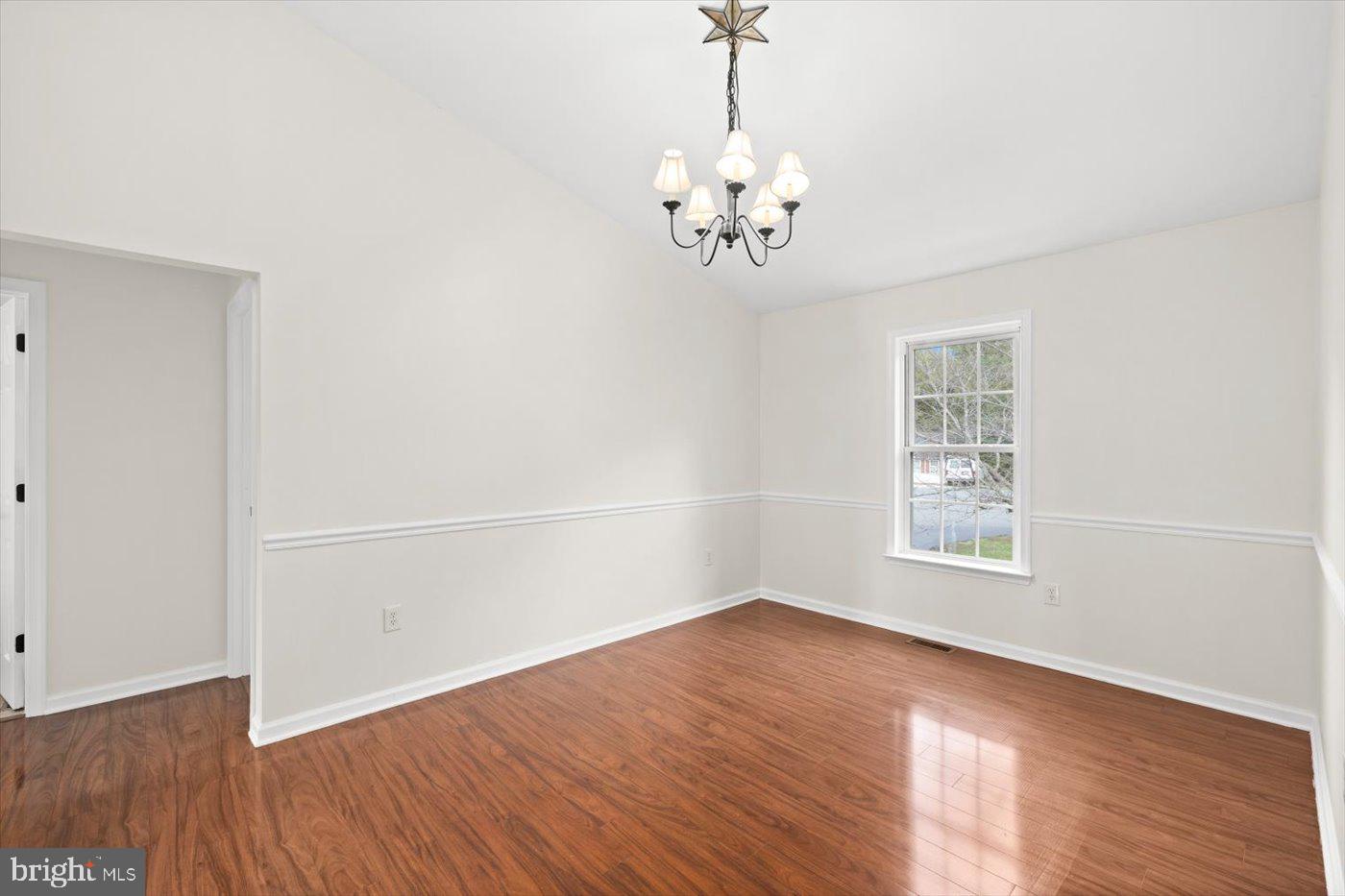 3712 W GLEN DOWER DR, FREDERICKSBURG, Virginia 22408, 3 Bedrooms Bedrooms, ,2 BathroomsBathrooms,Residential,For sale,3712 W GLEN DOWER DR,VASP2036908 MLS # VASP2036908