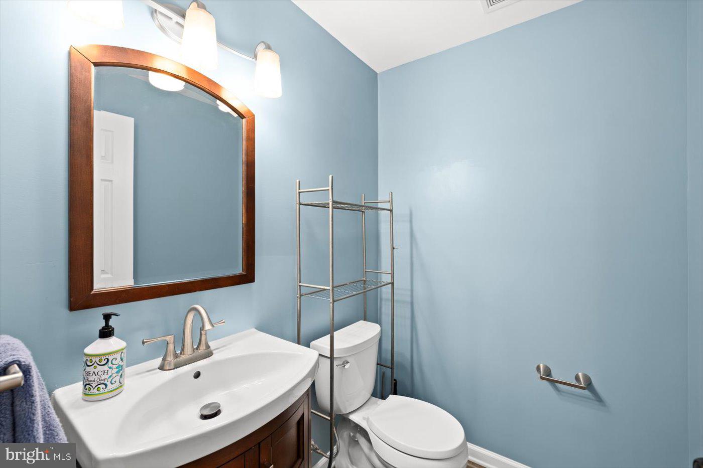 3712 W GLEN DOWER DR, FREDERICKSBURG, Virginia 22408, 3 Bedrooms Bedrooms, ,2 BathroomsBathrooms,Residential,For sale,3712 W GLEN DOWER DR,VASP2036908 MLS # VASP2036908