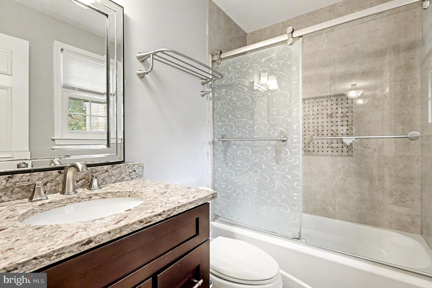 3606 CANOE BIRCH CT, FAIRFAX, Virginia 22033, 4 Bedrooms Bedrooms, 8 Rooms Rooms,3 BathroomsBathrooms,Residential,For sale,3606 CANOE BIRCH CT,VAFX2274422 MLS # VAFX2274422