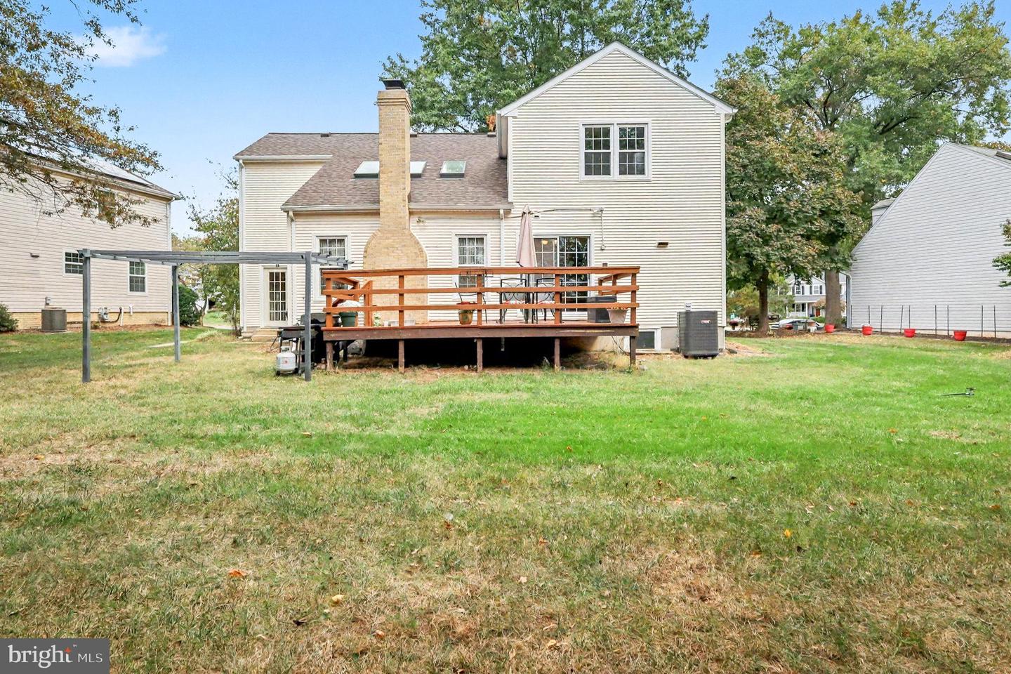 3606 CANOE BIRCH CT, FAIRFAX, Virginia 22033, 4 Bedrooms Bedrooms, 8 Rooms Rooms,3 BathroomsBathrooms,Residential,For sale,3606 CANOE BIRCH CT,VAFX2274422 MLS # VAFX2274422