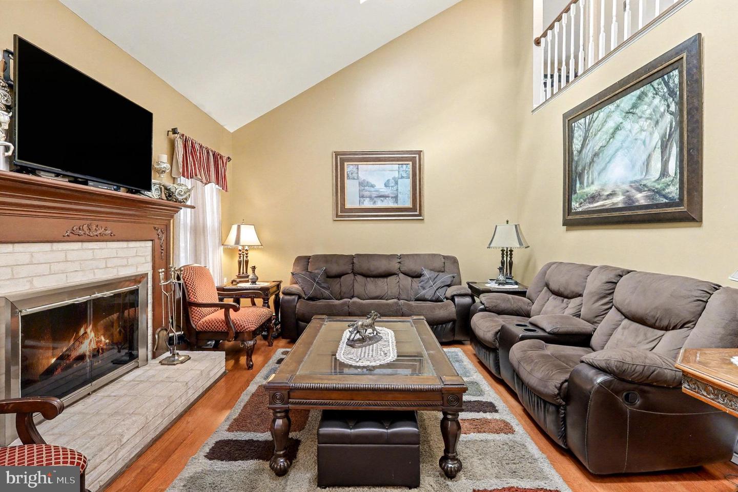 3606 CANOE BIRCH CT, FAIRFAX, Virginia 22033, 4 Bedrooms Bedrooms, 8 Rooms Rooms,3 BathroomsBathrooms,Residential,For sale,3606 CANOE BIRCH CT,VAFX2274422 MLS # VAFX2274422