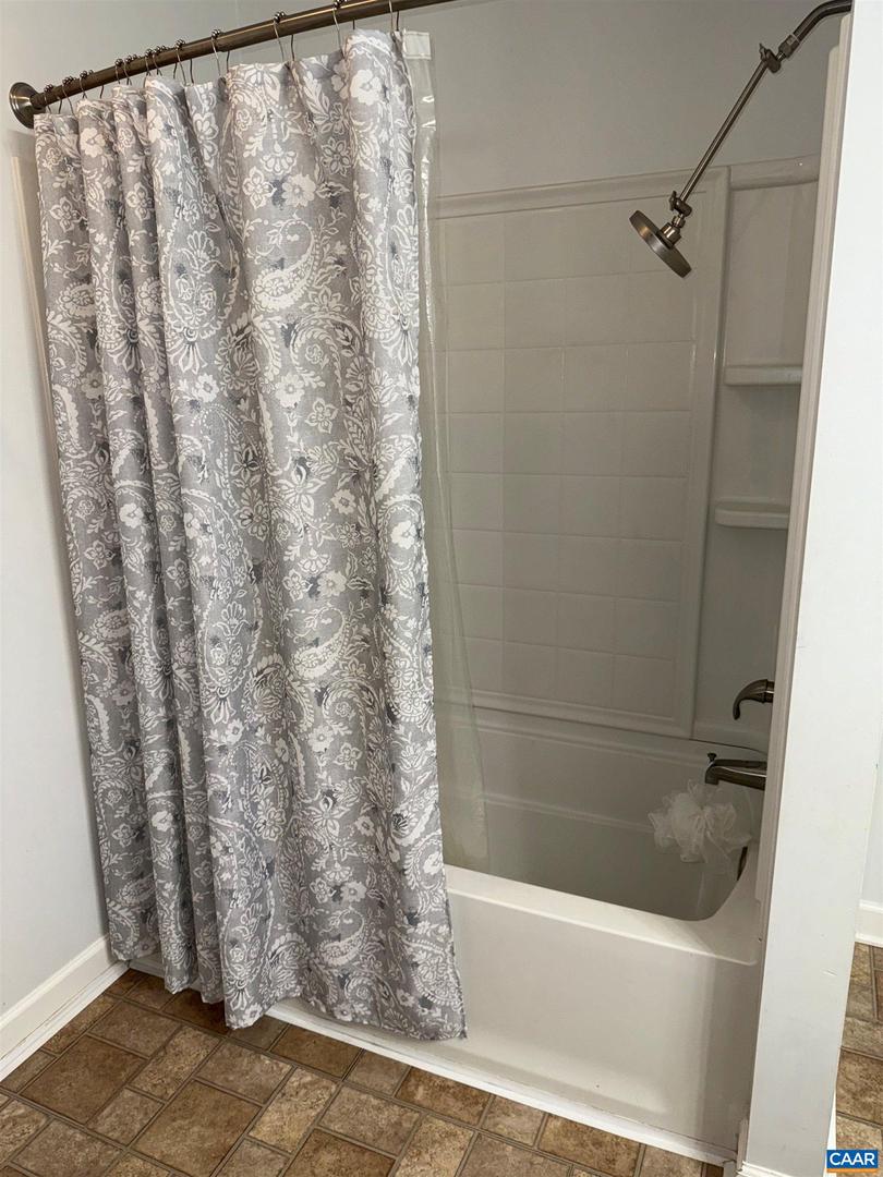 138 TINKLING SPRINGS RD, FISHERSVILLE, Virginia 22939, 3 Bedrooms Bedrooms, ,2 BathroomsBathrooms,Residential,For sale,138 TINKLING SPRINGS RD,670027 MLS # 670027 138 TINKLING SPRINGS RD, FISHERSVILLE, Virginia 22939, 3 Bedrooms Bedrooms, ,2 BathroomsBathrooms,Residential,For sale,138 TINKLING SPRINGS RD,670027 MLS # 670027