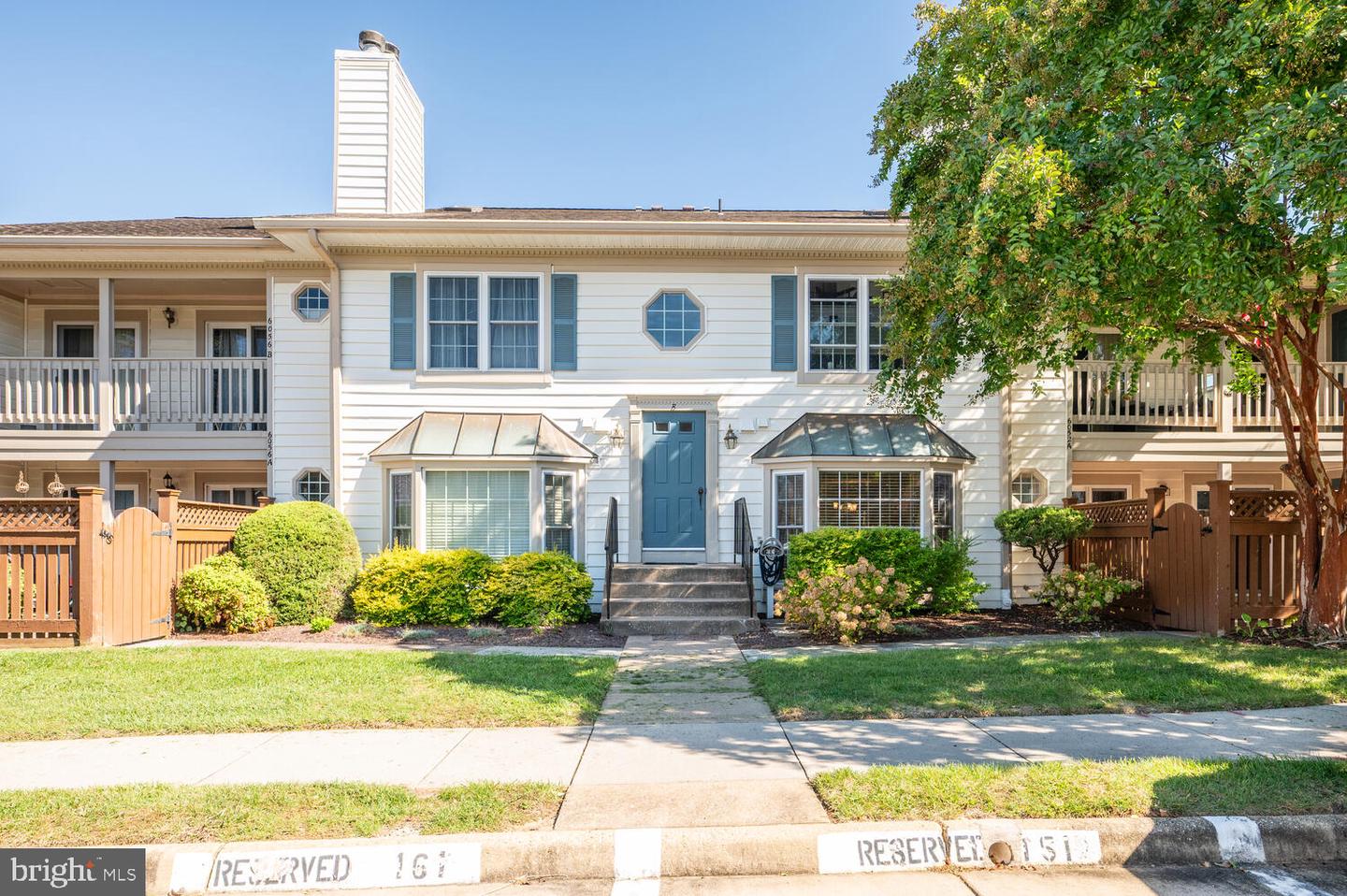 6052-A ESSEX HOUSE SQ #6052A, ALEXANDRIA, Virginia 22310, 2 Bedrooms Bedrooms, ,1 BathroomBathrooms,Residential,For sale,6052-A ESSEX HOUSE SQ #6052A,VAFX2274450 MLS # VAFX2274450