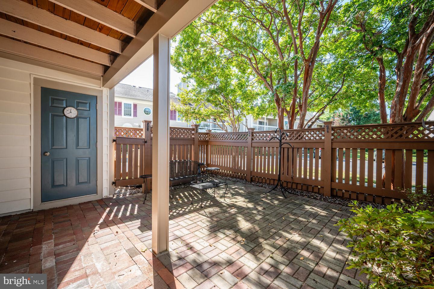 6052-A ESSEX HOUSE SQ #6052A, ALEXANDRIA, Virginia 22310, 2 Bedrooms Bedrooms, ,1 BathroomBathrooms,Residential,For sale,6052-A ESSEX HOUSE SQ #6052A,VAFX2274450 MLS # VAFX2274450