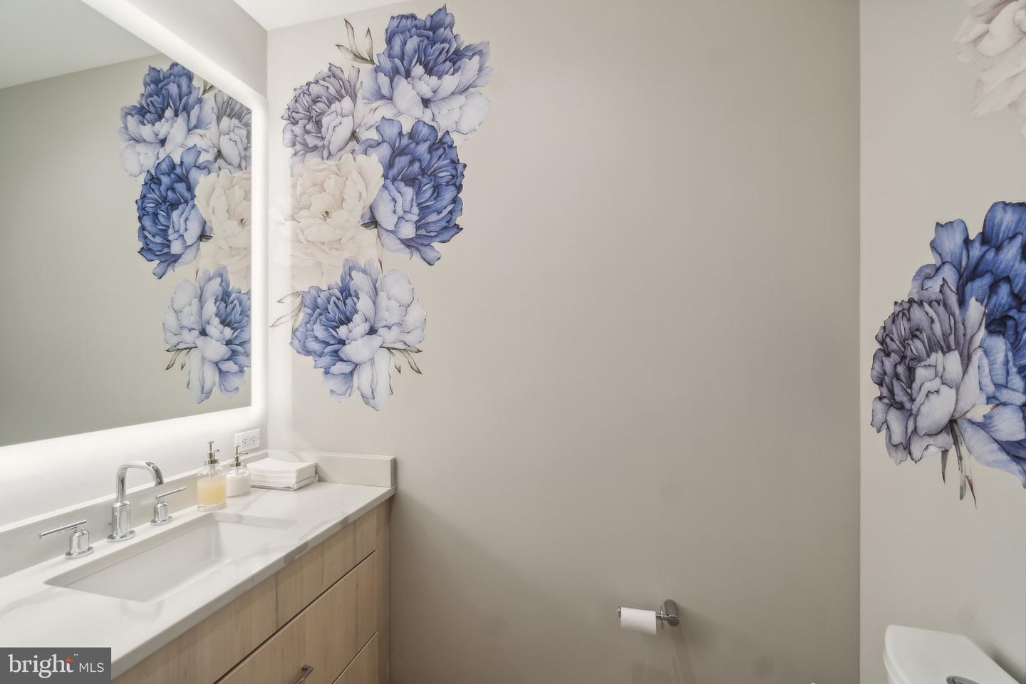 646 H ST NE #405, WASHINGTON, District Of Columbia 20002, 1 Bedroom Bedrooms, ,1 BathroomBathrooms,Residential,For sale,646 H ST NE #405,DCDC2227160 MLS # DCDC2227160