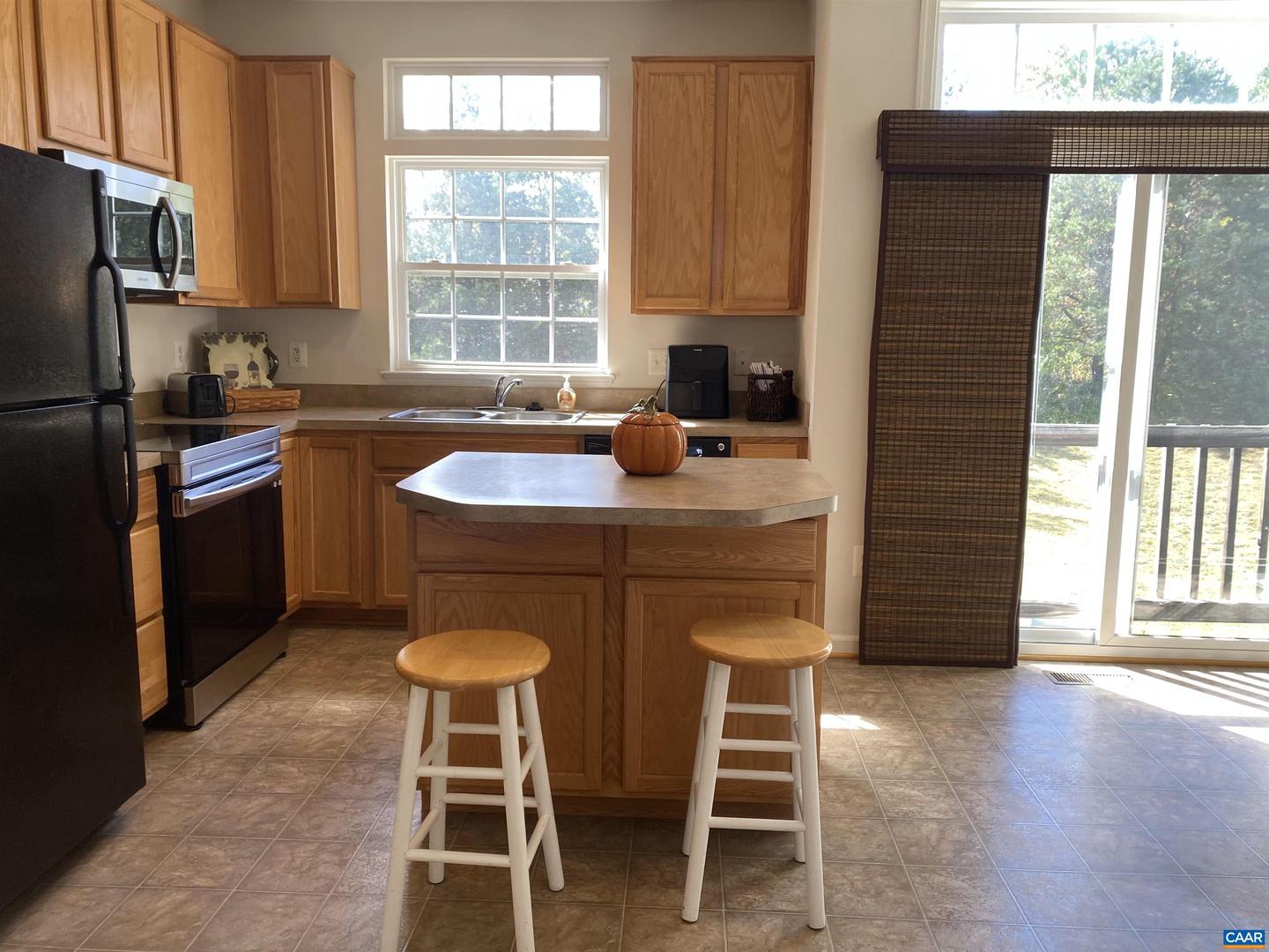 614 HOLLY HILL DR #HOLLY HIL DR, BARBOURSVILLE, Virginia 22923, 4 Bedrooms Bedrooms, ,2 BathroomsBathrooms,Residential,For sale,614 HOLLY HILL DR #HOLLY HIL DR,670037 MLS # 670037