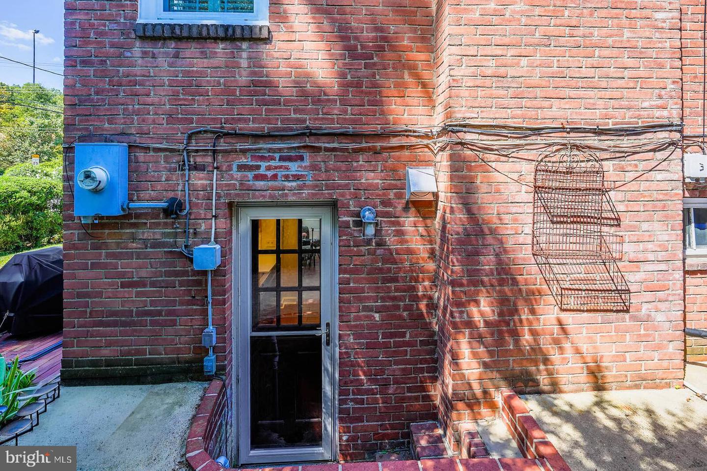 3214 19TH RD N, ARLINGTON, Virginia 22201, 4 Bedrooms Bedrooms, ,2 BathroomsBathrooms,Residential,For sale,3214 19TH RD N,VAAR2064964 MLS # VAAR2064964