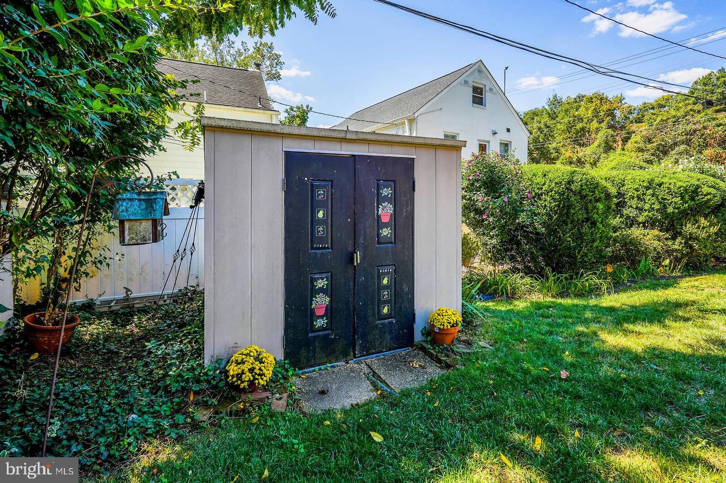3214 19TH RD N, ARLINGTON, Virginia 22201, 4 Bedrooms Bedrooms, ,2 BathroomsBathrooms,Residential,For sale,3214 19TH RD N,VAAR2064964 MLS # VAAR2064964