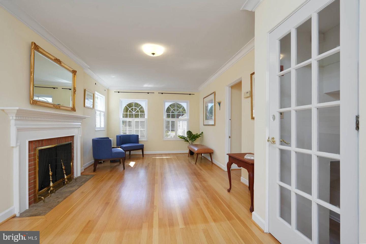 3214 19TH RD N, ARLINGTON, Virginia 22201, 4 Bedrooms Bedrooms, ,2 BathroomsBathrooms,Residential,For sale,3214 19TH RD N,VAAR2064964 MLS # VAAR2064964