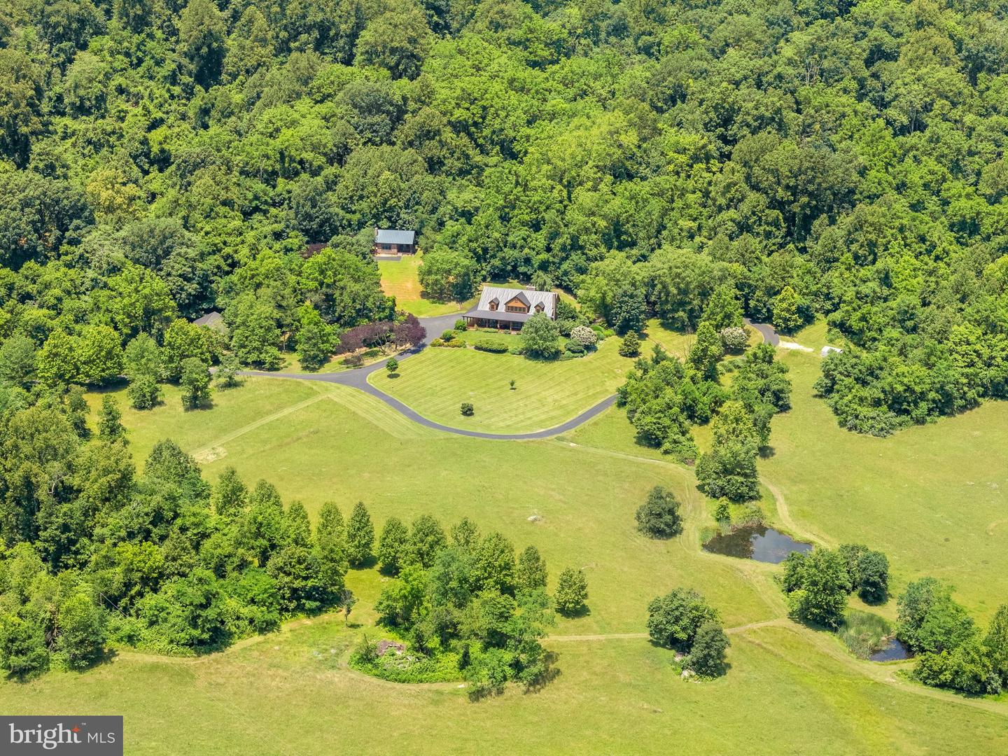 156 BEAR WALLOW RD, HUNTLY, Virginia 22640, 4 Bedrooms Bedrooms, ,5 BathroomsBathrooms,Farm,For sale,156 BEAR WALLOW RD,VARP2002334 MLS # VARP2002334