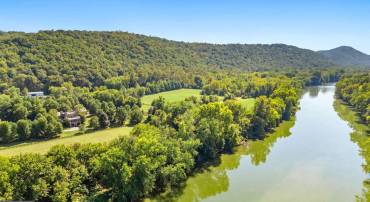 9533 HOWELLSVILLE RD, BOYCE, Virginia 22620, 4 Bedrooms Bedrooms, ,4 BathroomsBathrooms,Farm,For sale,9533 HOWELLSVILLE RD,VACL2006148 MLS # VACL2006148