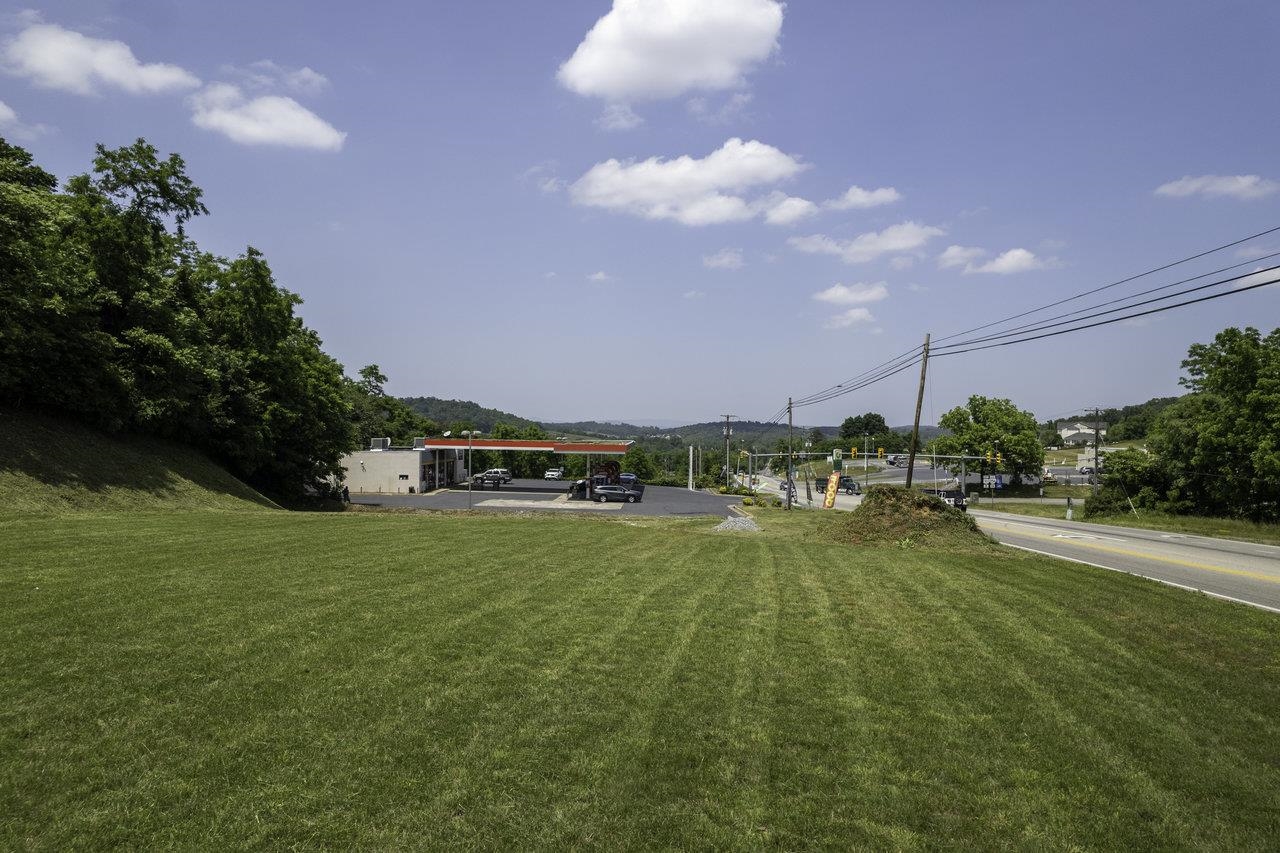 00 LEE HWY, WEYERS CAVE, Virginia 24486, ,Land,00 LEE HWY,642247 MLS # 642247